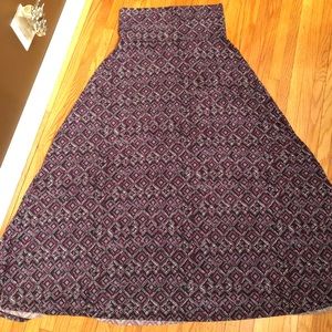 Beautiful geometric print Lularoe maxi skirt